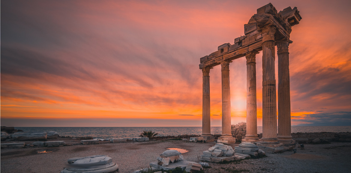Connais-toi toi-même et tu connaîtras l’Univers et les Dieux